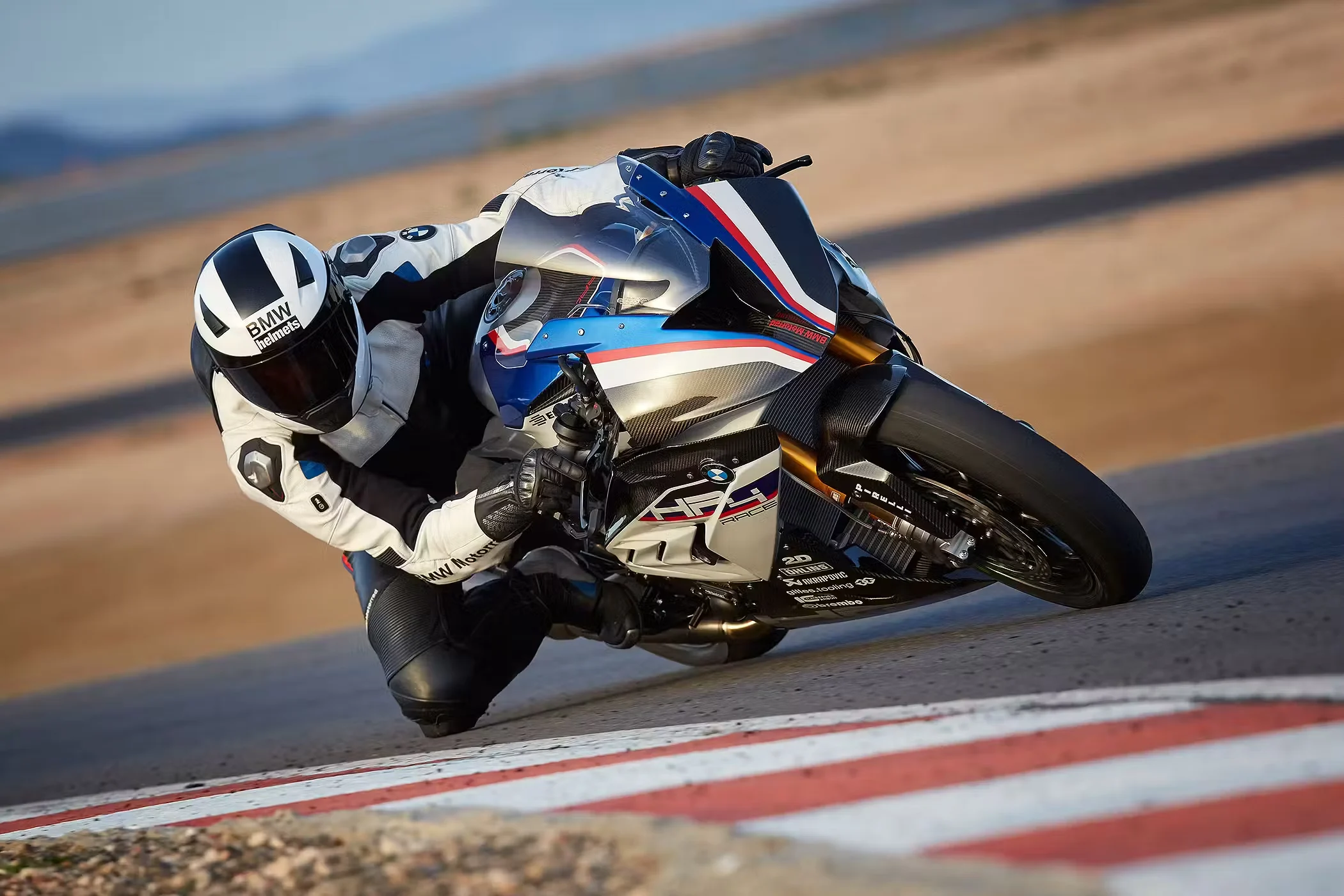 BMW HP4 RACE (5)